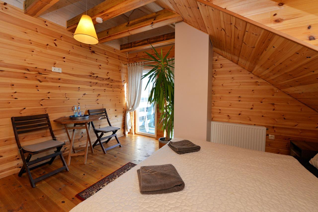 Zuvienes Pasiure Bed & Breakfast Rubikiai Eksteriør bilde