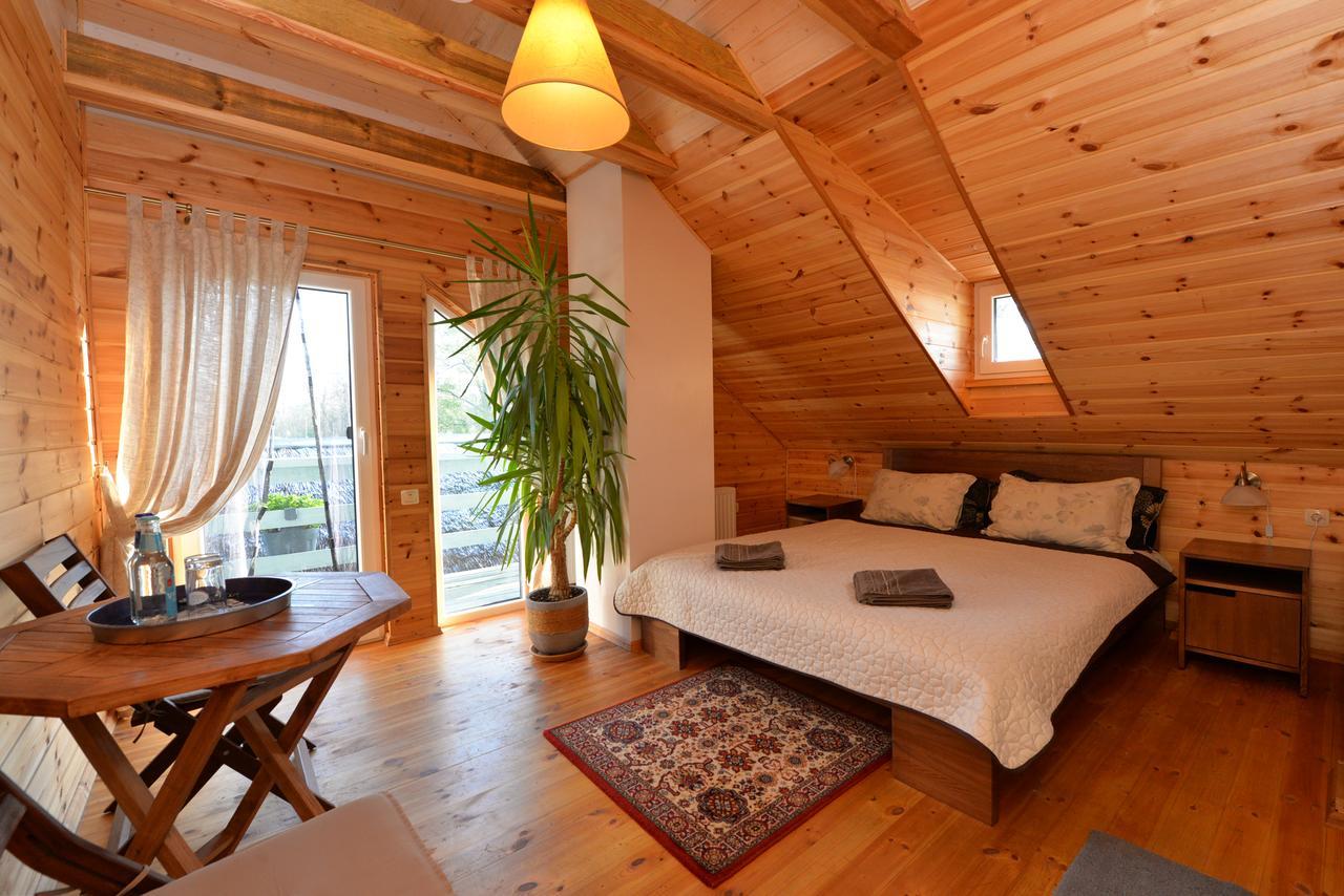 Zuvienes Pasiure Bed & Breakfast Rubikiai Eksteriør bilde